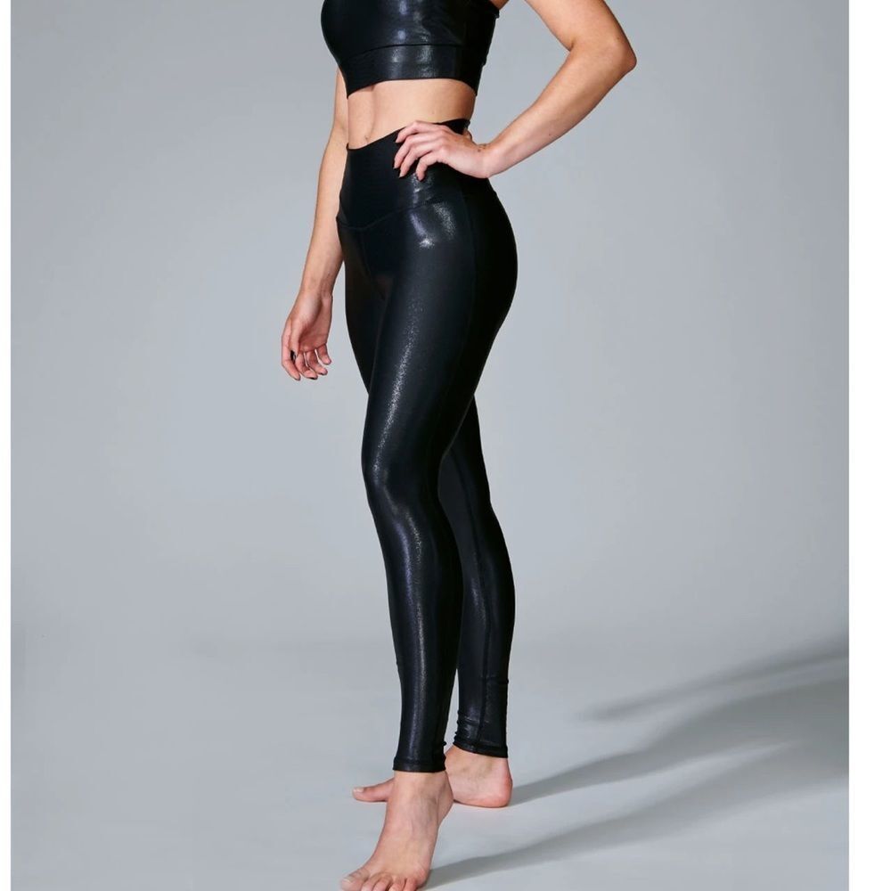 NWT Electric Yoga High Rise Full-Length Python Legging in Black - Picture 2 of 4
